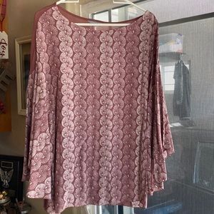 Manaola top worn once